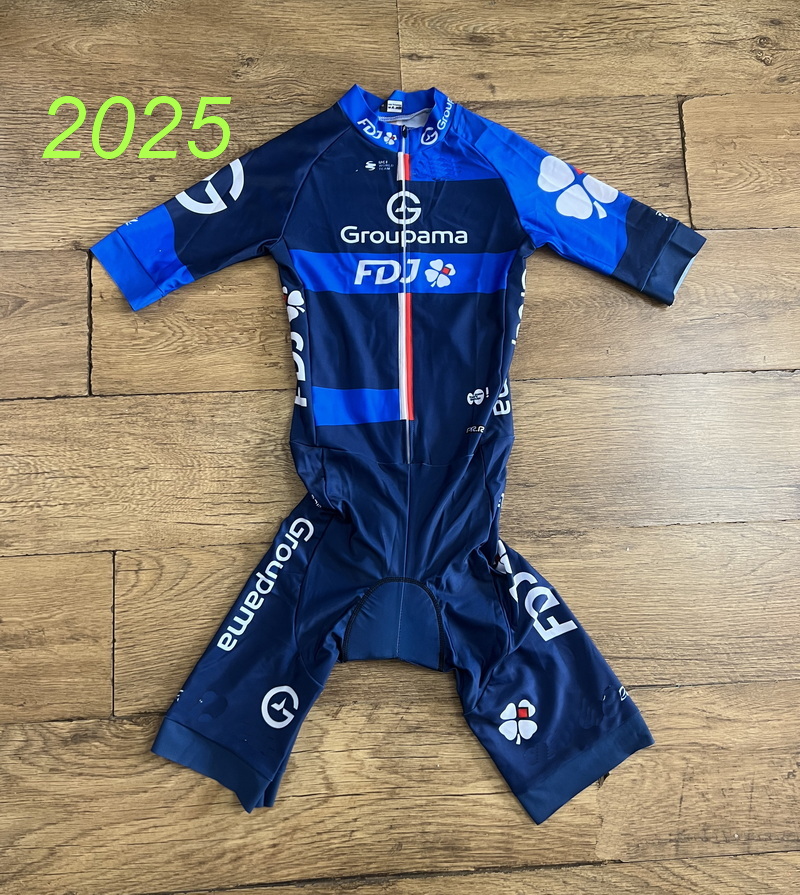 LASER CUT Skinsuit 2025 2026 G - Cycling Gear Material ulasan dan harga